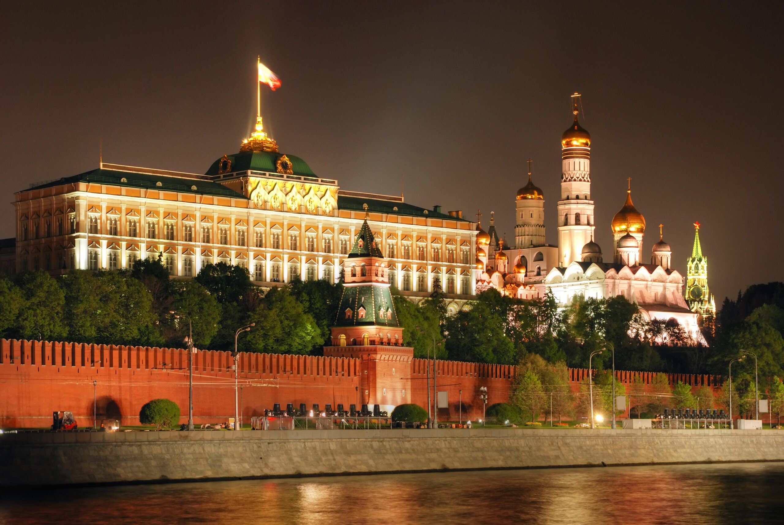 How To Hack The Kremlin? Cameras, Of Course.